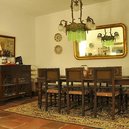 Casa Com Jardim Dentro Da Muralha De Дом отдыха